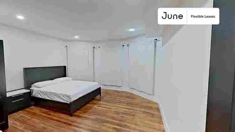 5 BR in Boston
