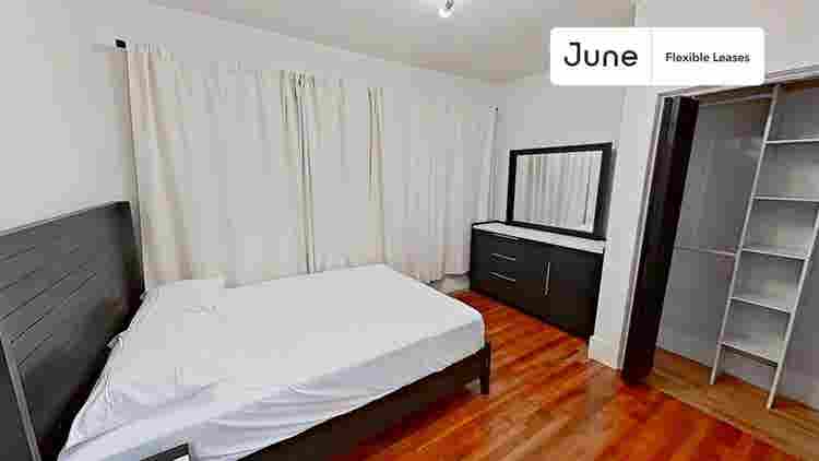 5 BR in Boston