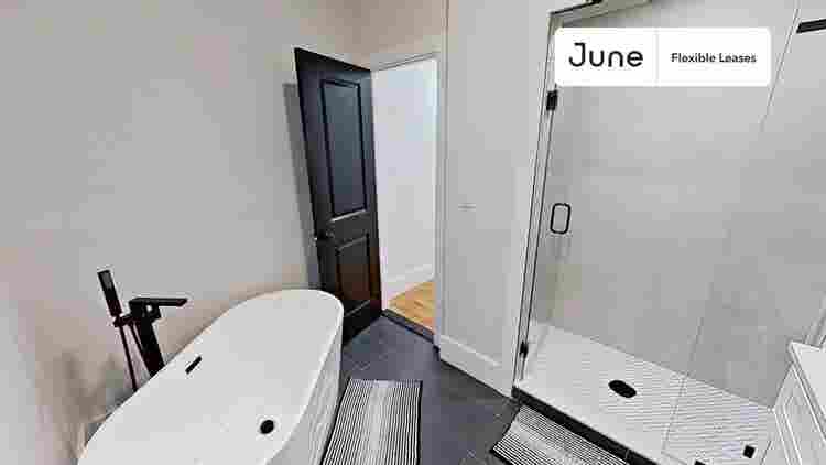 5 BR in Boston