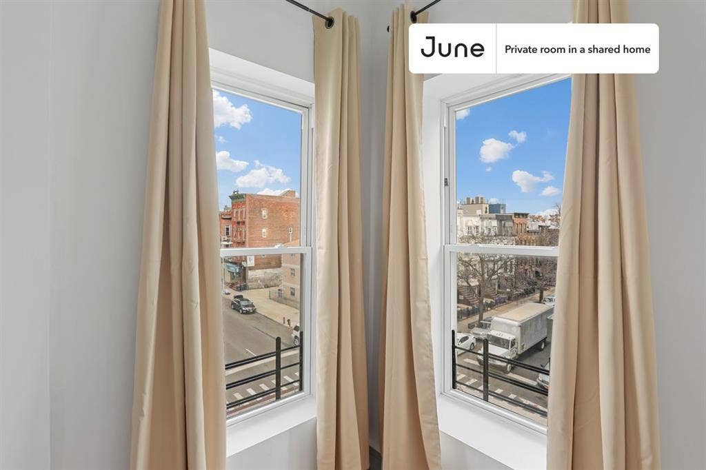 4 BR in New York City