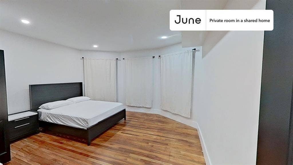 5 BR in Boston