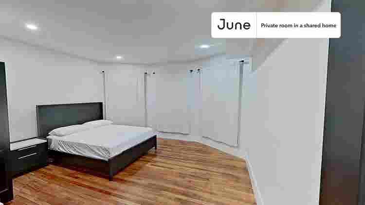 5 BR in Boston