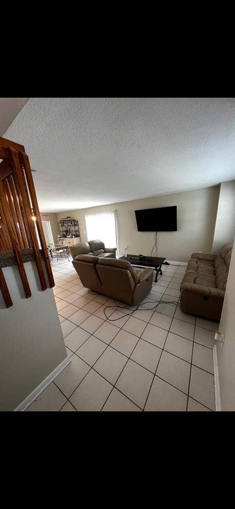 $ Room for rent. Cutler Bay