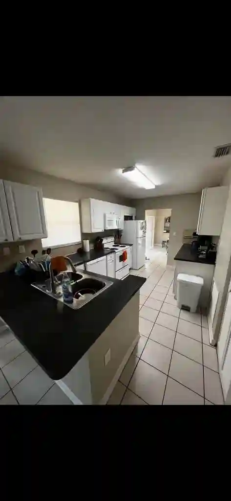 $ Room for rent. Cutler Bay