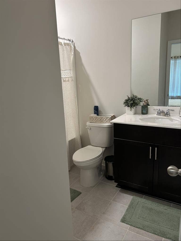 Fully furnished room for rent