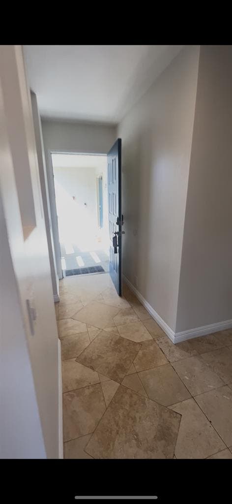Private room and bath in River Run