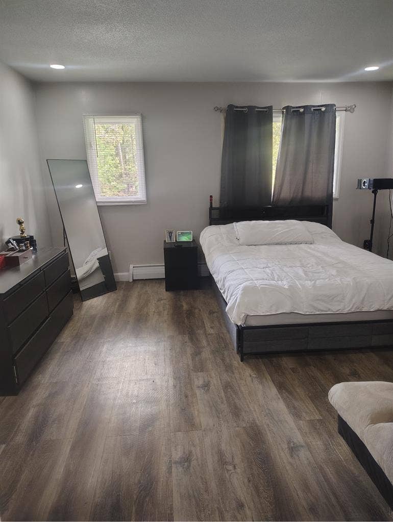Furnished Room and private bathroom