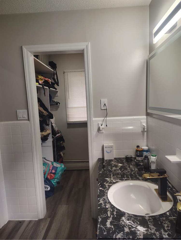 Furnished Room and private bathroom