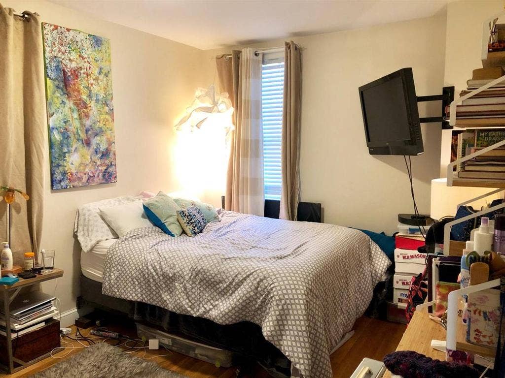 Furnished  bedroom Central cambridg