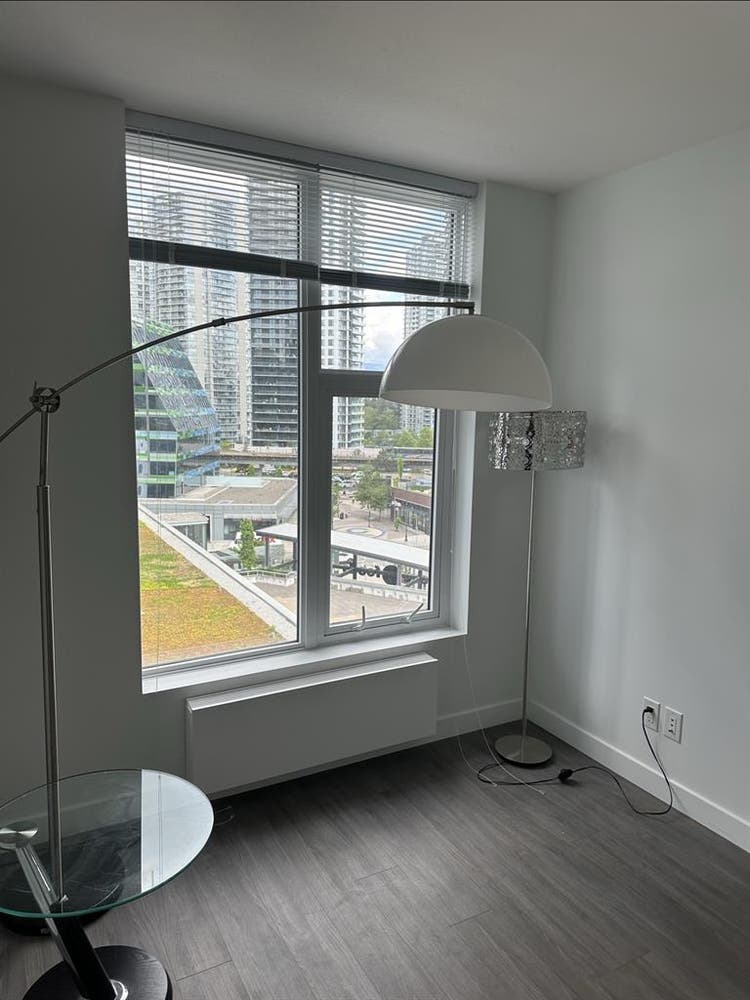 Hub One Luxury Home Surrey