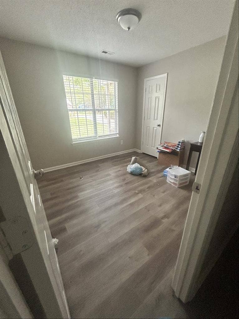 Looking for female roommates!