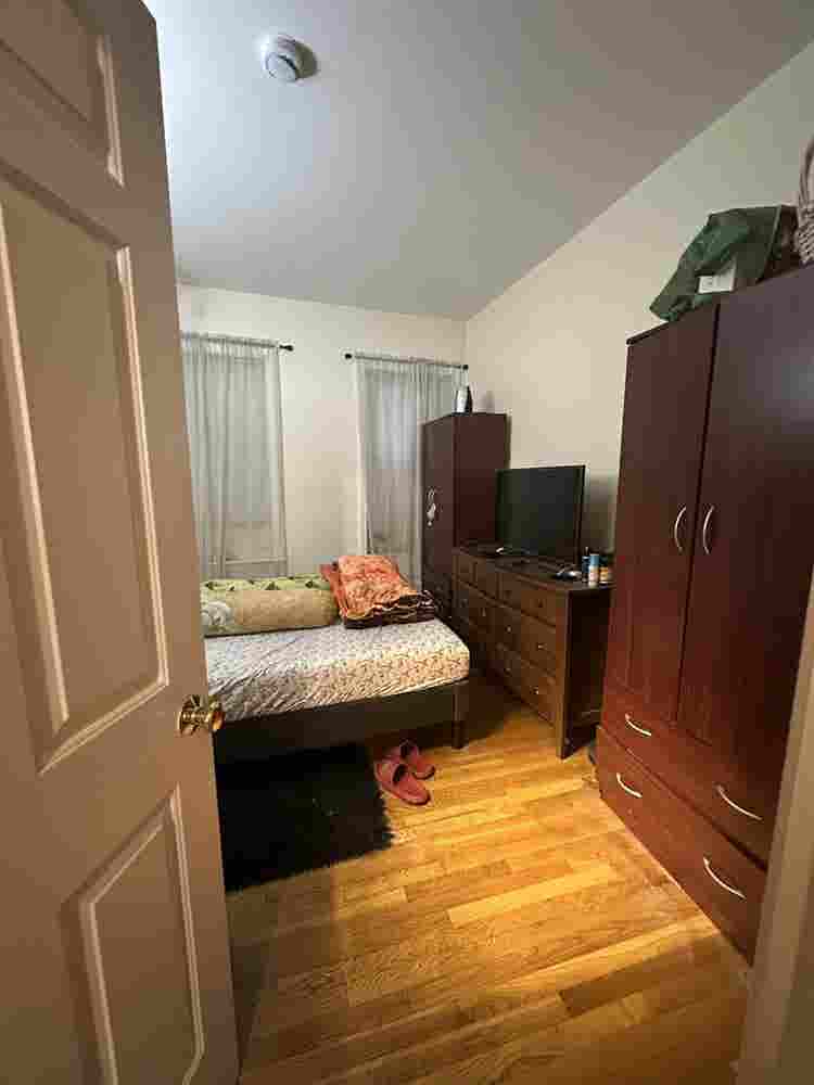 Single Private Room for Rent
