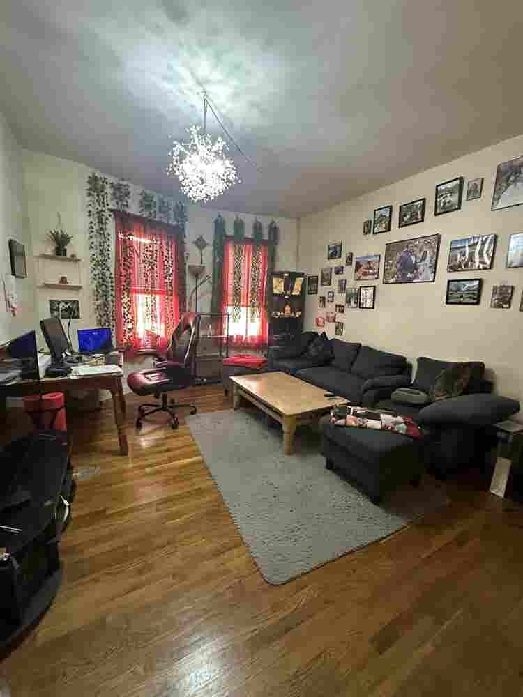 Single Private Room for Rent