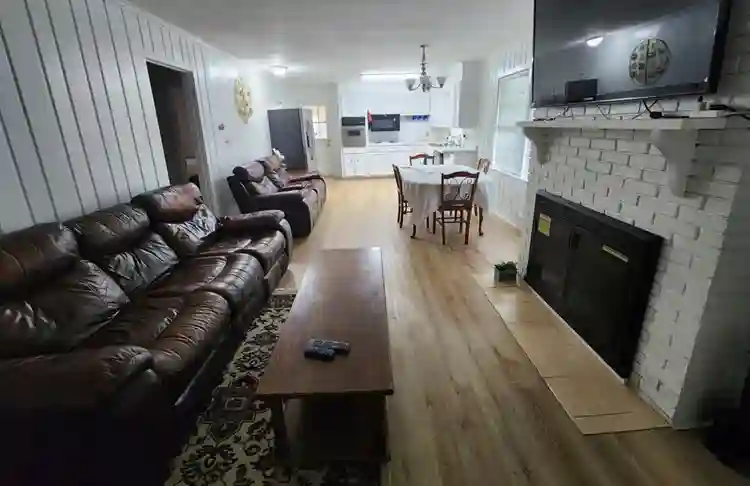 4 BR in Winston-Salem