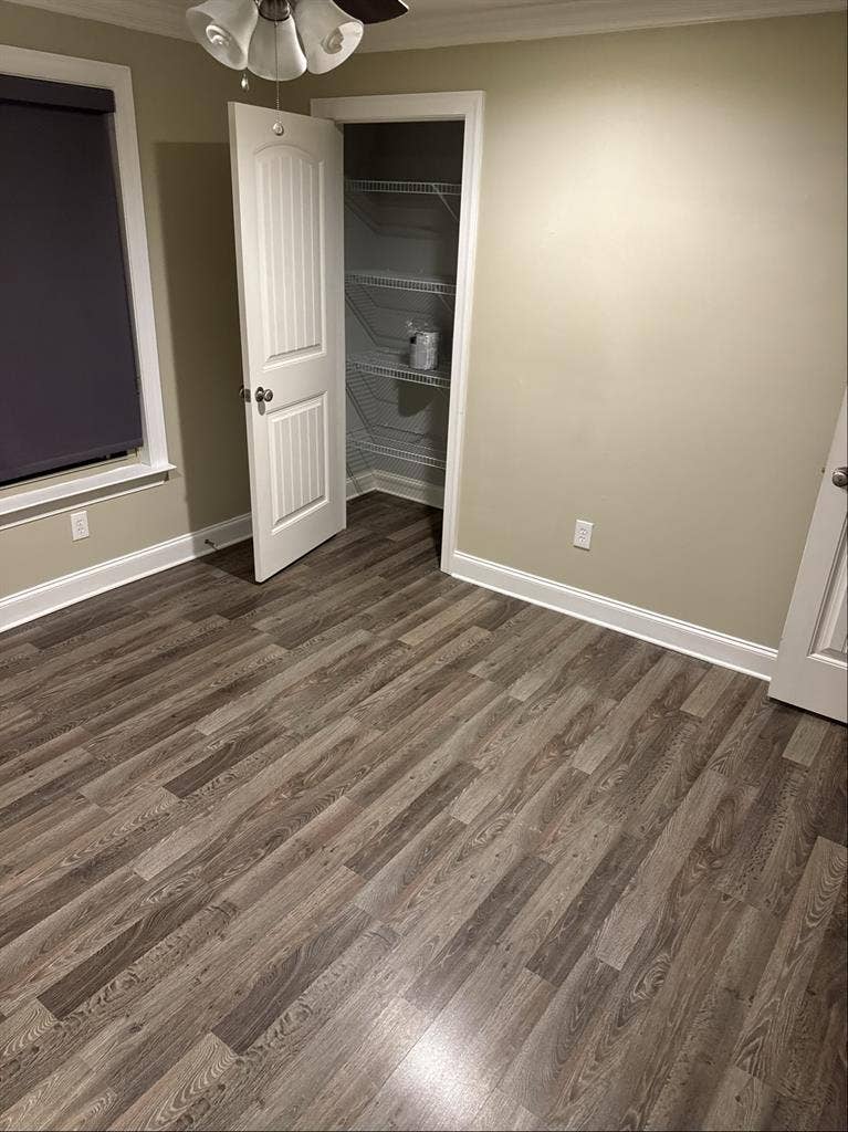 ROOM SHARED BATHROOM BILLS INCLUDED