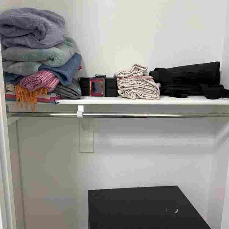 bedroom available for rent