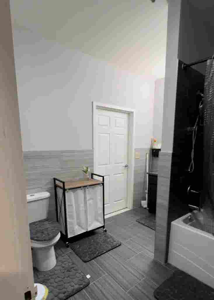1 Bedroom Apt by New Brunswick NJT