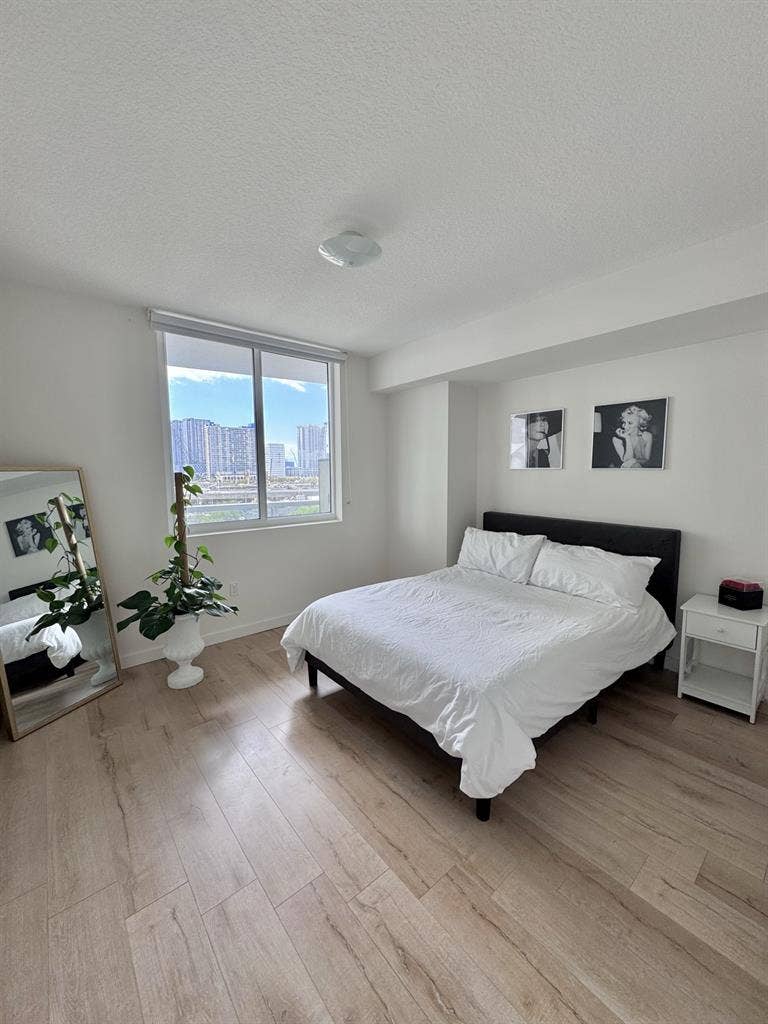 A room for rent for a female.