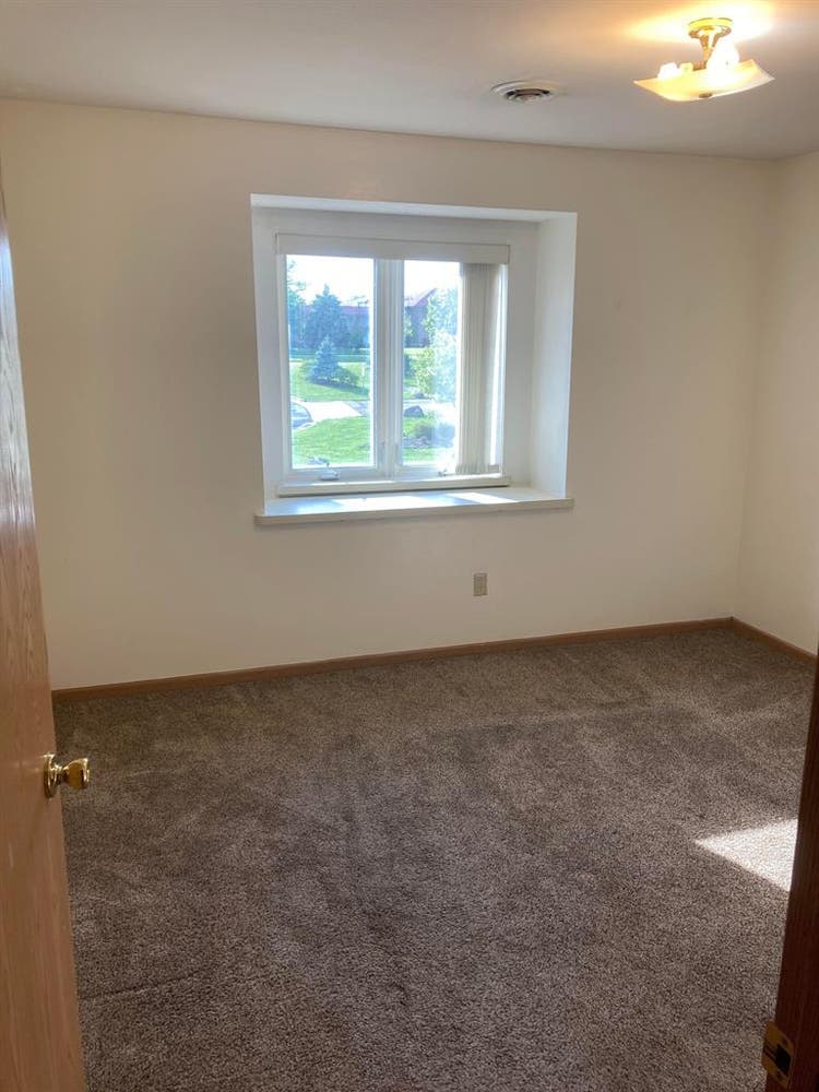 Room available now in Fitchburg
