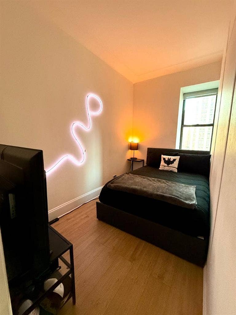 ✨Comfortable Room in Midtown South✨