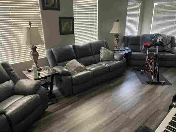 Looking for an awesome roommate