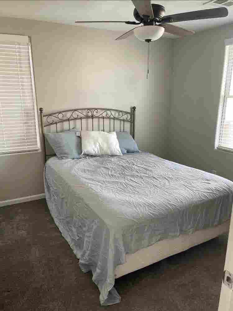 Looking for an awesome roommate