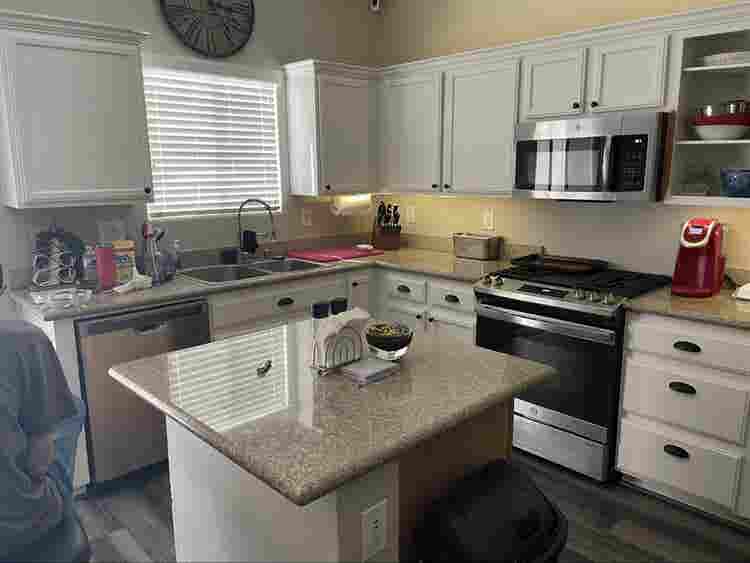 Looking for an awesome roommate