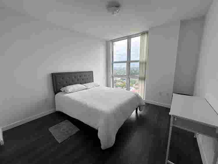 Rent private room in Brickell