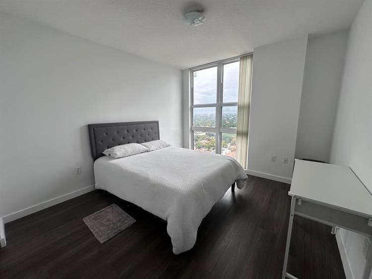 Rent private room in Brickell