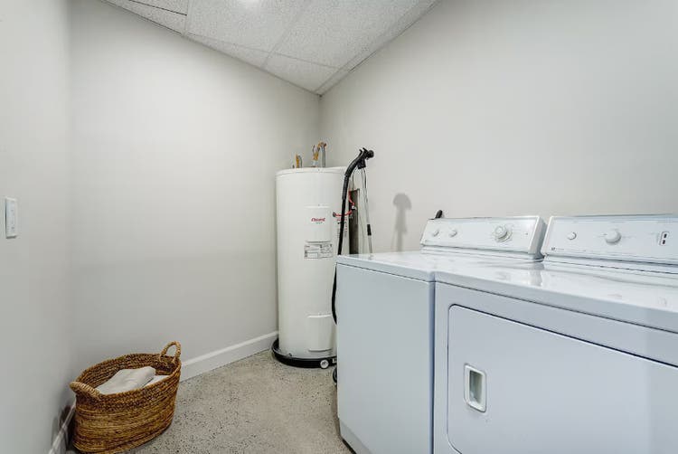 Private room for rent