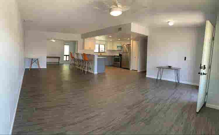 Beautiful home 
convenient location