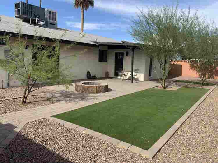 Beautiful home 
convenient location