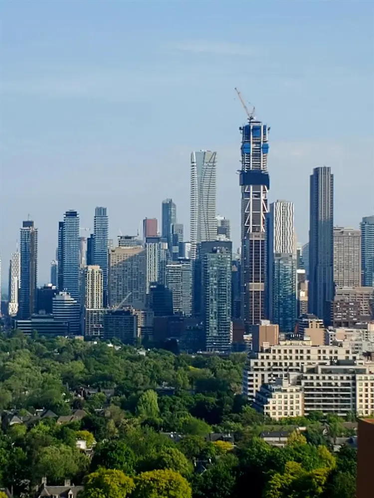 PRIVATE ROOM SHARED APT MALE ONLY