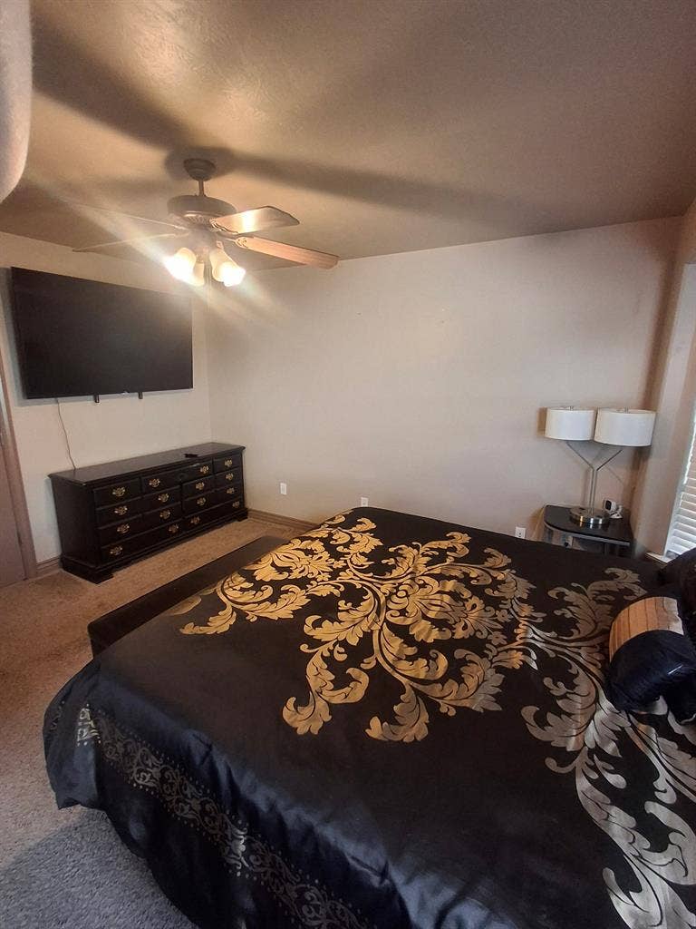 Pet friendly and Super open minded