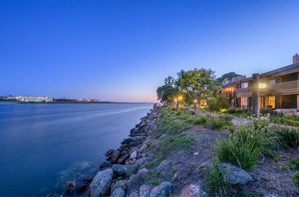 Waterfront Luxury in Marina del Rey