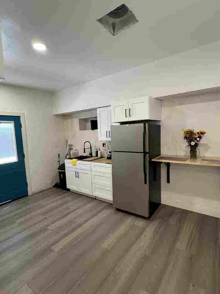 Central Phoenix Furnished Room!