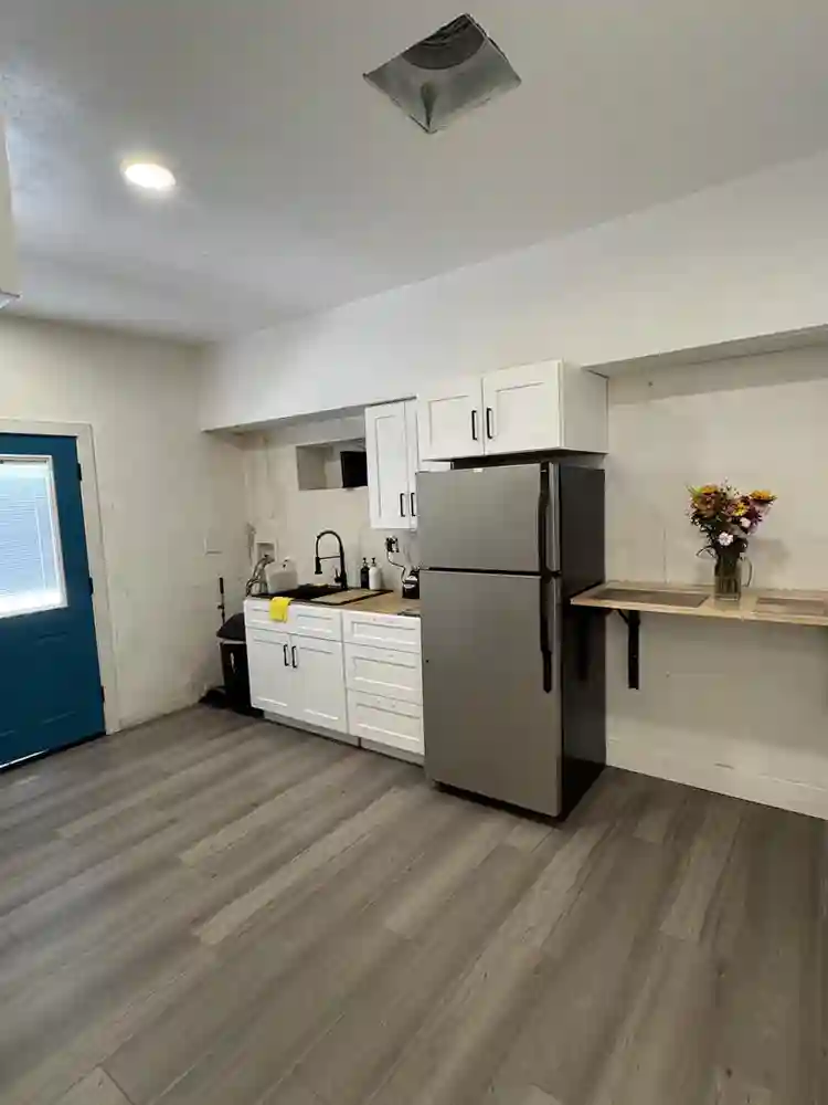 Central Phoenix Furnished Room!