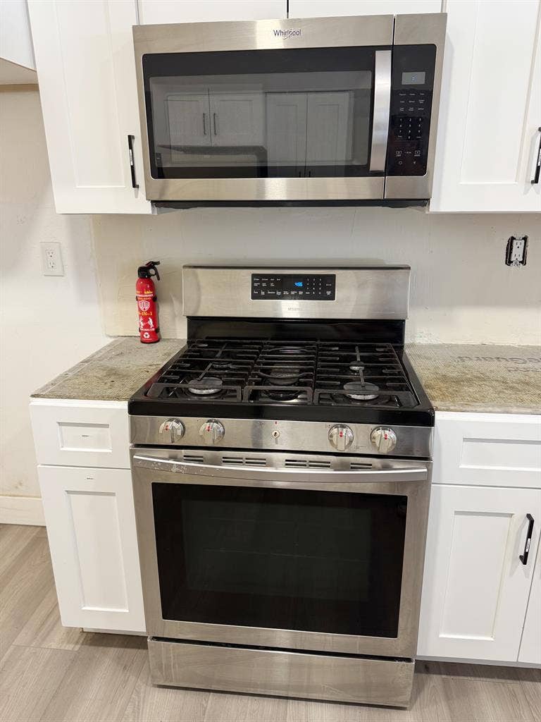 Central Phoenix Furnished Room!