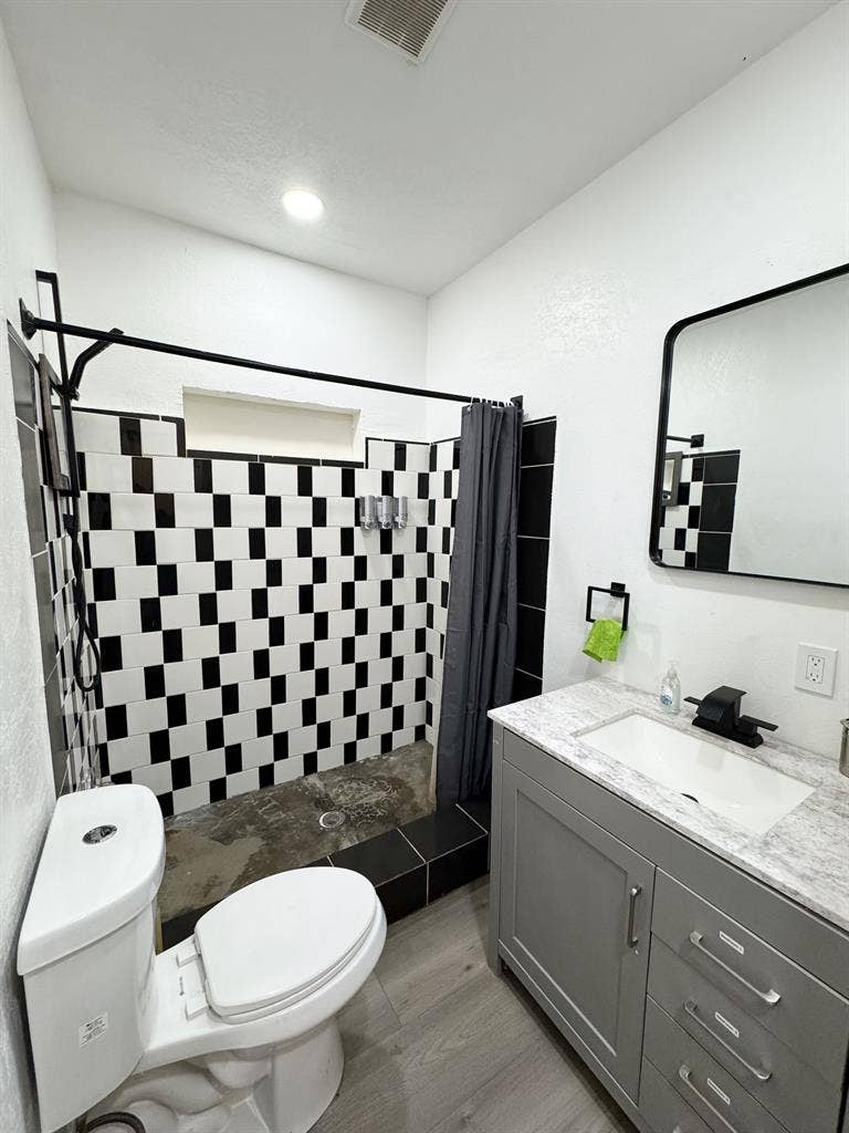 Central Phoenix Furnished Room!