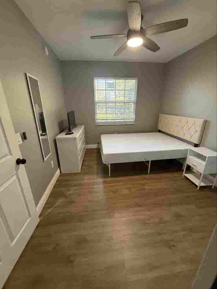 Furnished Bedroom& Private Bathroom