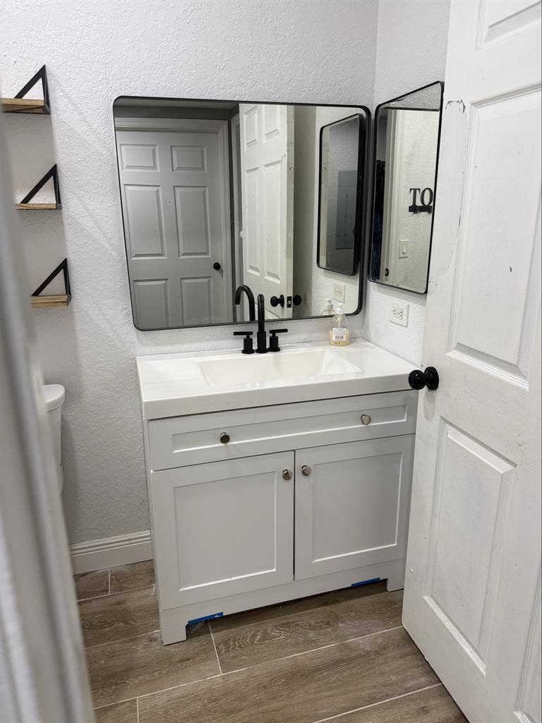 Furnished Bedroom& Private Bathroom