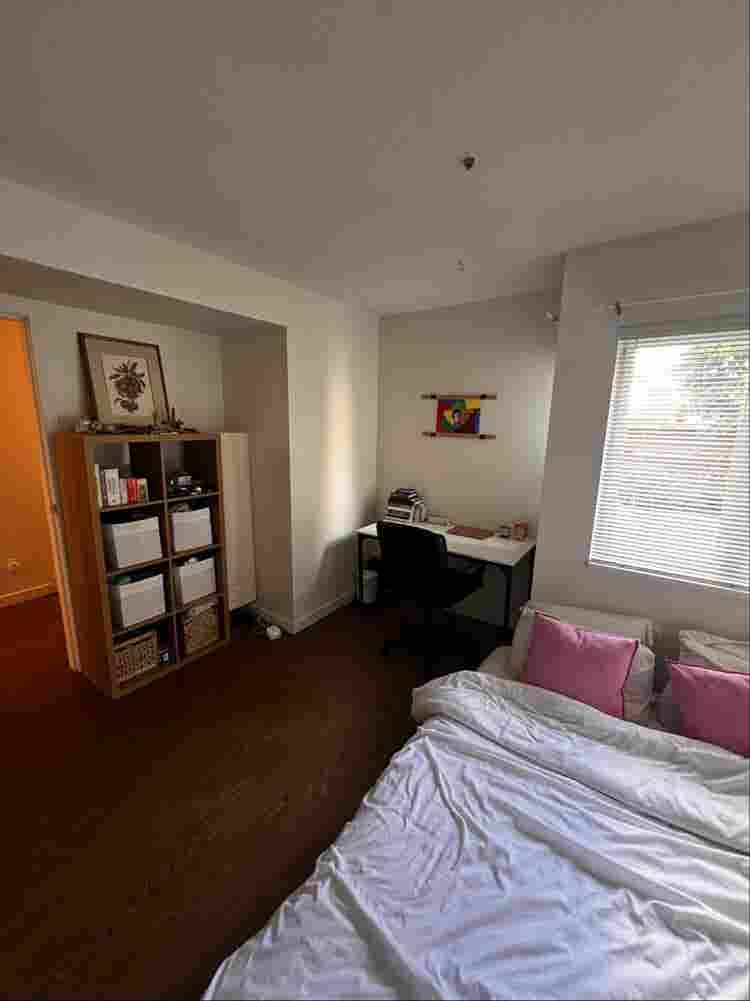 Roommate wanted
 - Olympic Village
