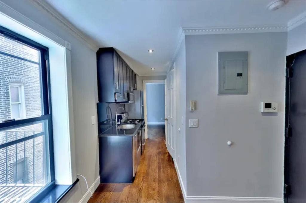 Bright & Modern 1-Bed w/ W/D