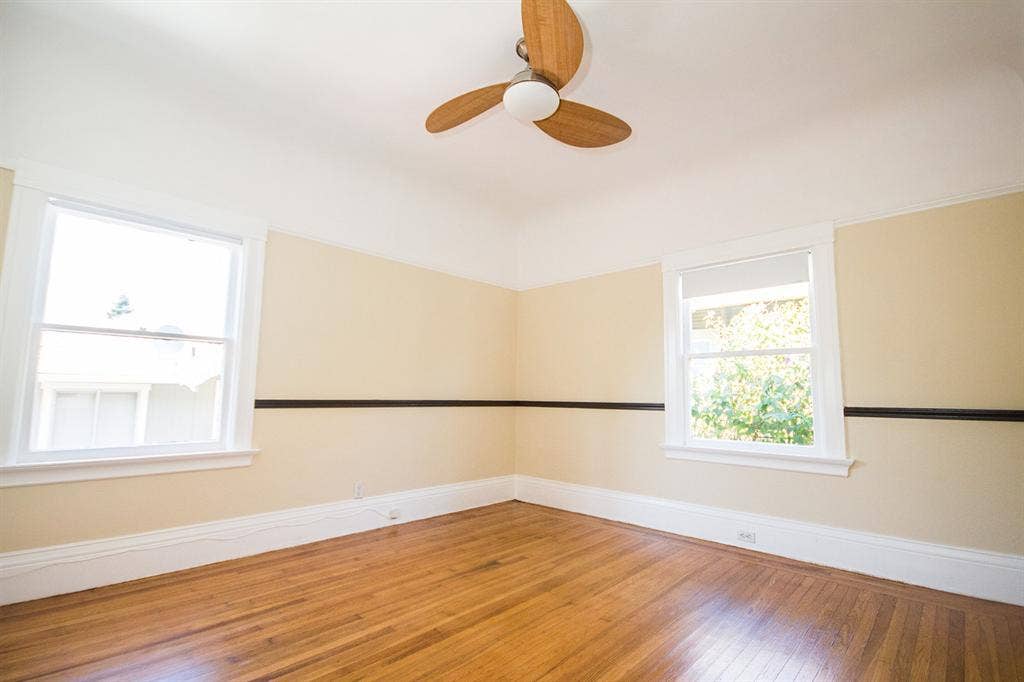 1 BR in Oakland