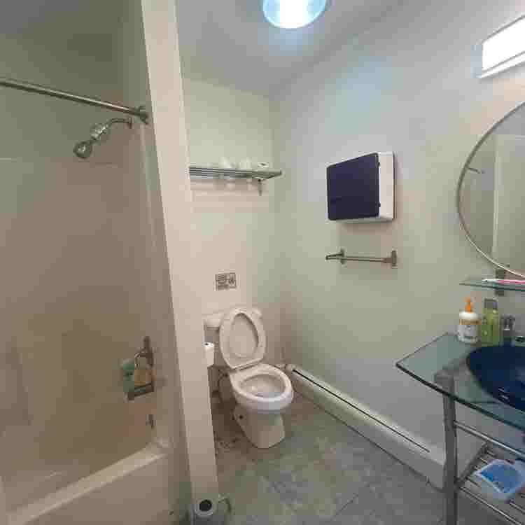 Student friendly room near CMU