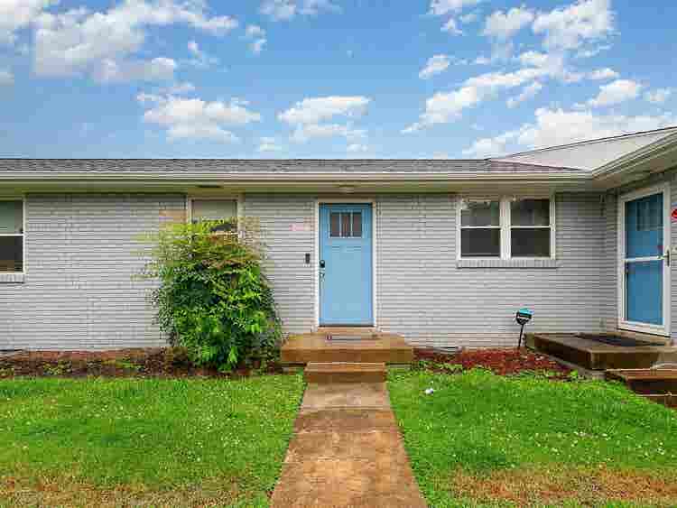 BA Condo – Quiet & Updated