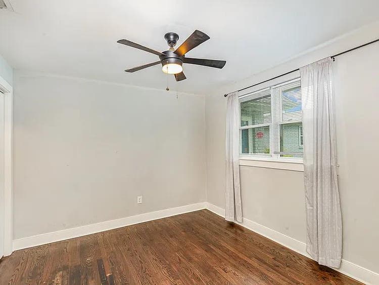 BA Condo – Quiet & Updated