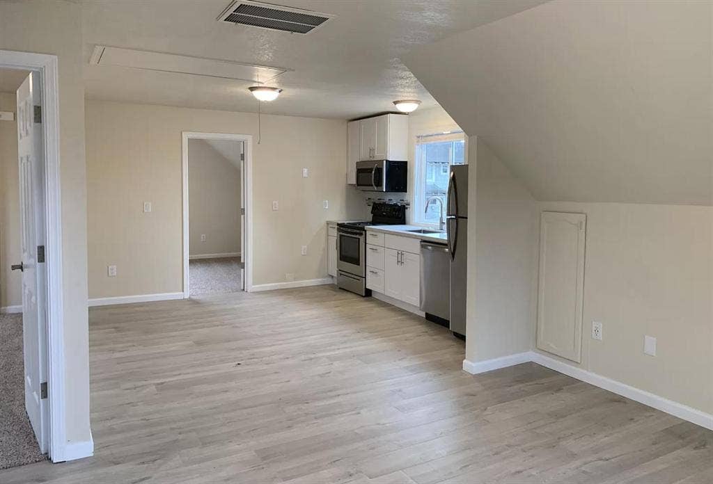 5 BR in Portland