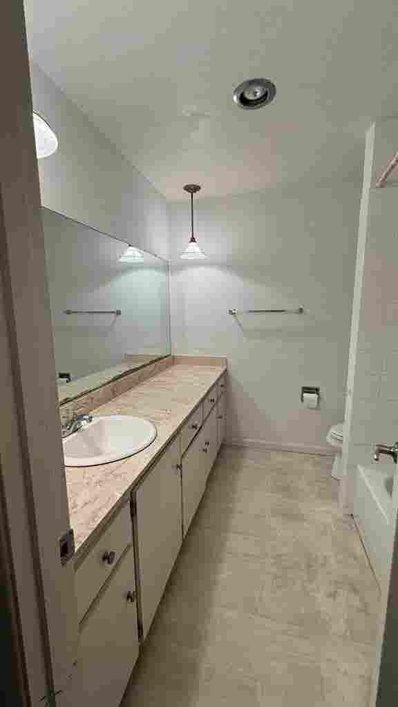 Subletting b apartment
