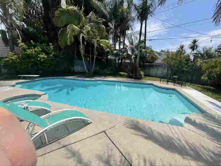 OC LARGE PRIVATE BEDROOM FURNISHED!
